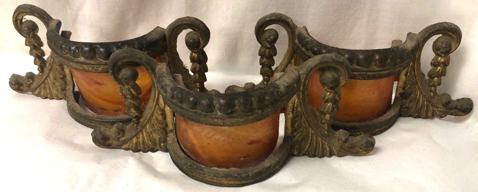 WATERFALL DRESSER PULL ART DECO BOW BUTTERSCOTCH BAKELITE IN CAST METAL VNTG SET