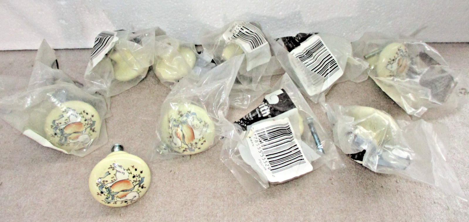 Belwith Marmalade Geese Round Knobs P552-ML~ NOS ~ Vintage Farmhouse (lot of 10)