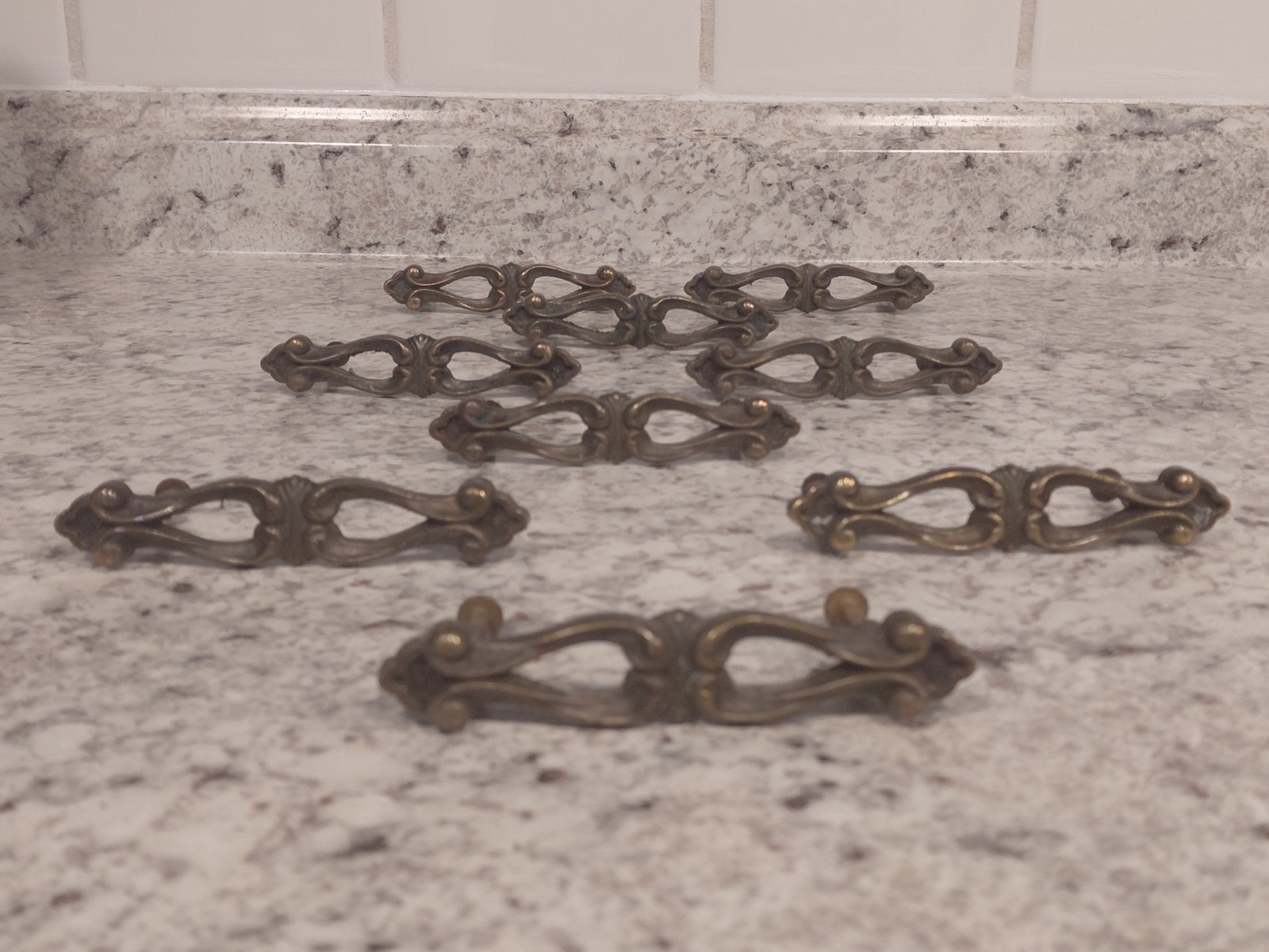 Vintage Ornate Antique Brass Drawer Cabinet Pulls Handles Lot Of 9 With Screws