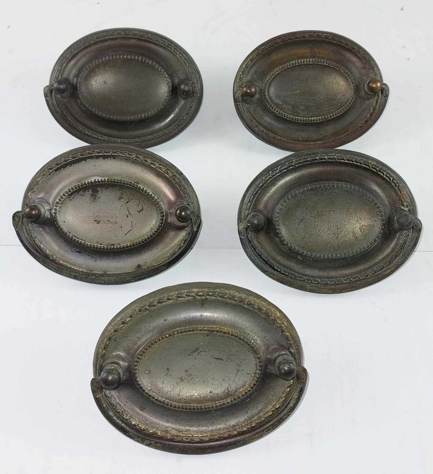 SET 5 ANTIQUE HEPPLEWHITE OVAL DRAWER PULLS FEDERAL 2 1/2″ CENTERS DROP BAIL