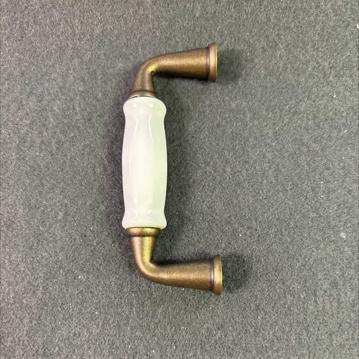 3″ Flare Foot Pull Antique English with White Ceramic Insert
