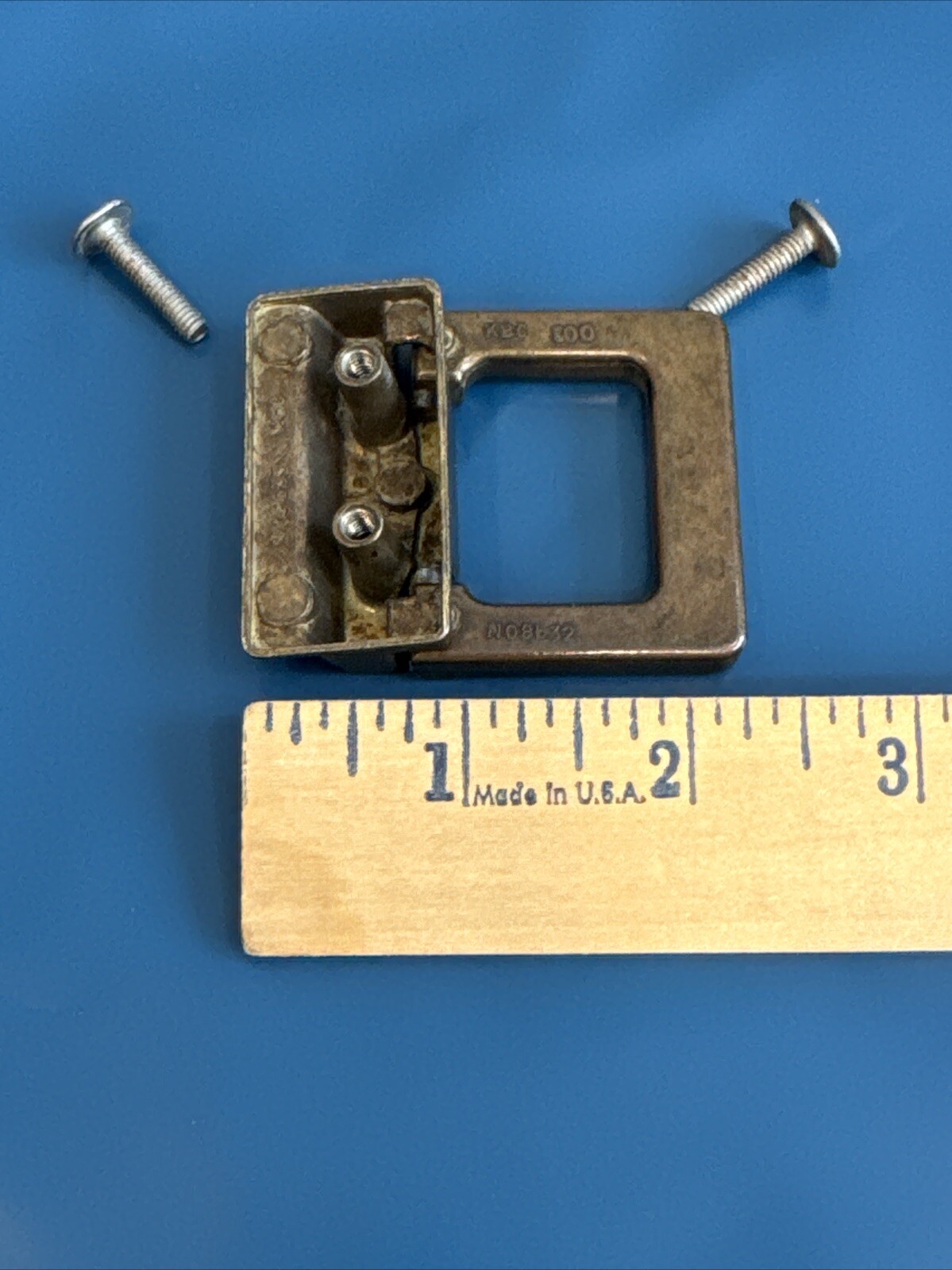 Drexel Woodbriar Drawer Pull Square Brass Vintage Bail Dresser Hardware
