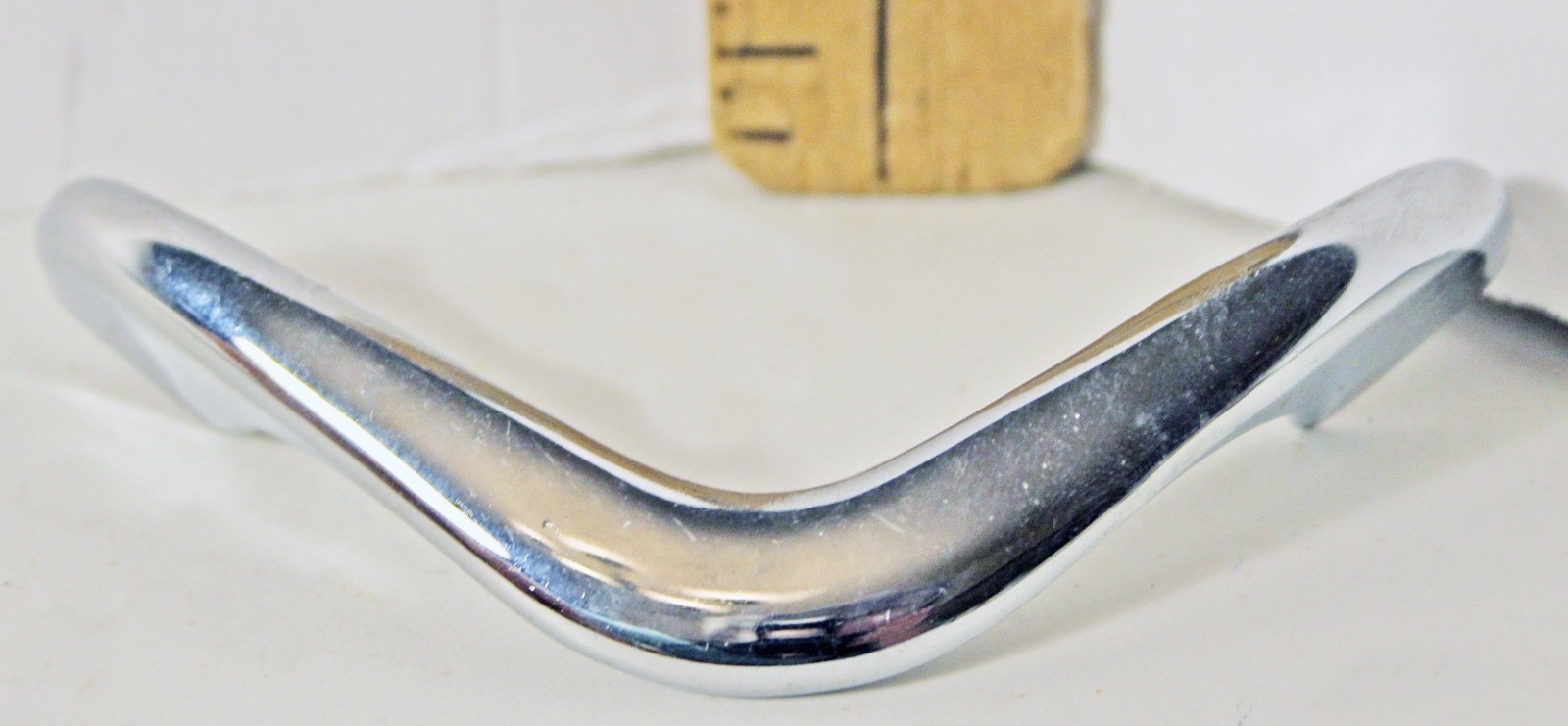 Lot 11 MCM Art Deco Plastic & Chrome Kitchen Drawer Dresser Pulls