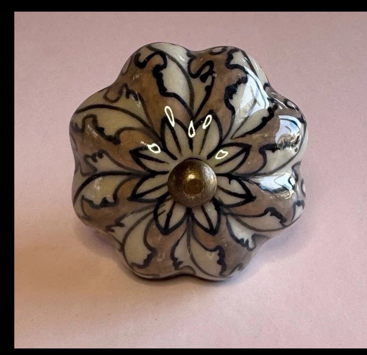 Set 6 Antique Style Ceramic Hand Decorated Bronze Tone Drawer Pulls Knobs Flower