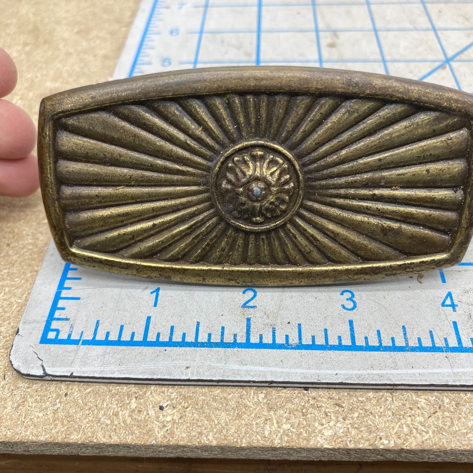 x1 Vintage Drawer Handles Center Floral And Surrounding Sunburst Design Art Deco