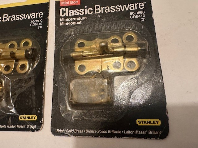 NEW / OLD STOCK (2) STANLEY SOLID BRASS 1 3/4″ CLASSIC BRASSWARE MINI BOLTS