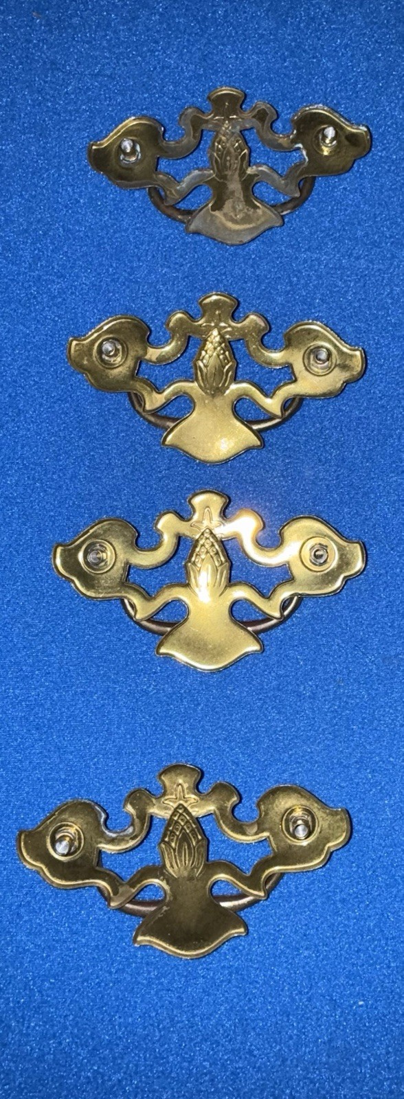 12 Vtg Bassett Drop Bail 1960s Pull Handle Pineapple White/Brass 3″ Centers MCM
