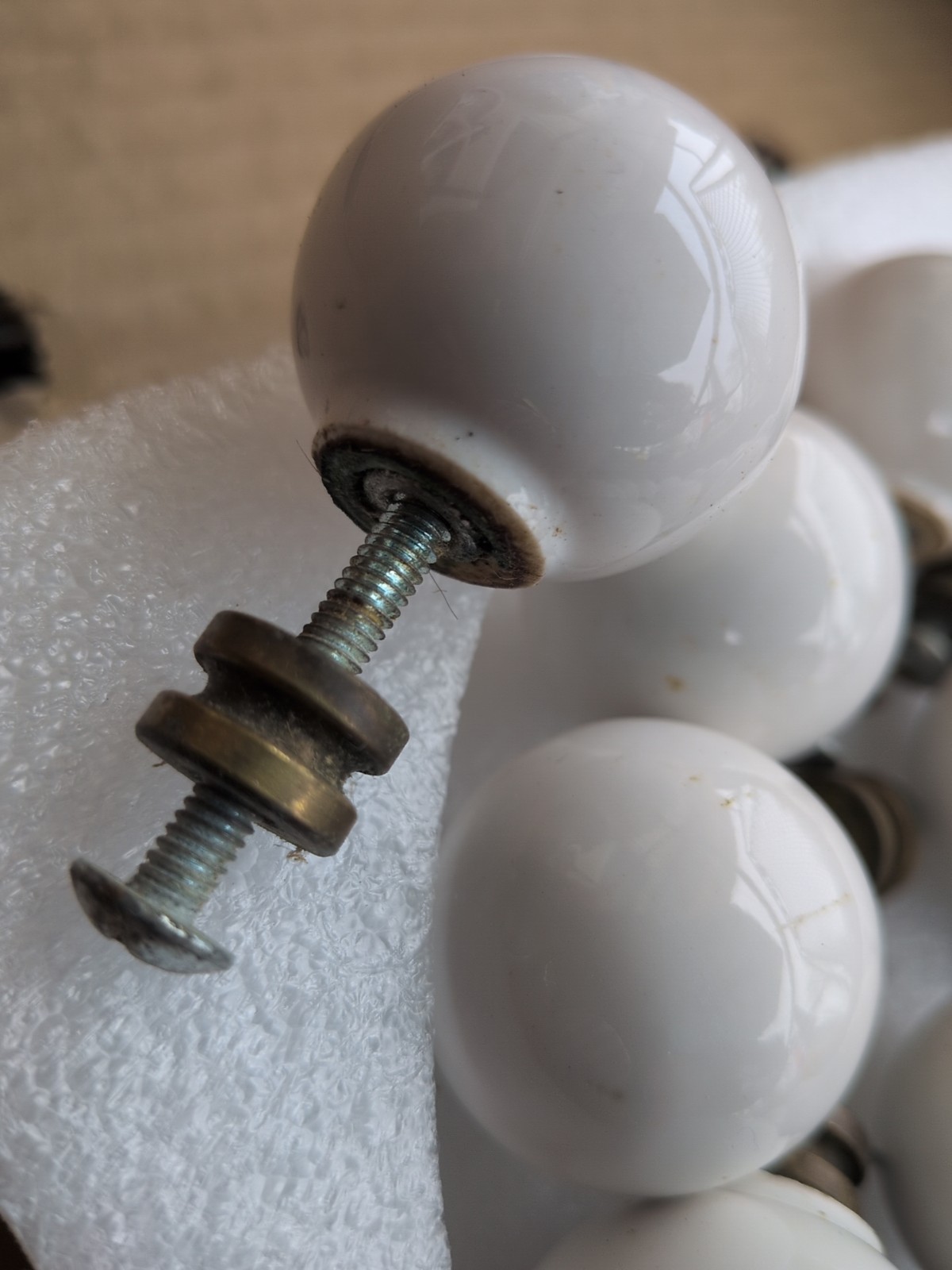 17 Vintage White Porcelain Round Ball Drawer Pulls Cabinet Knobs MCM w/Hardware