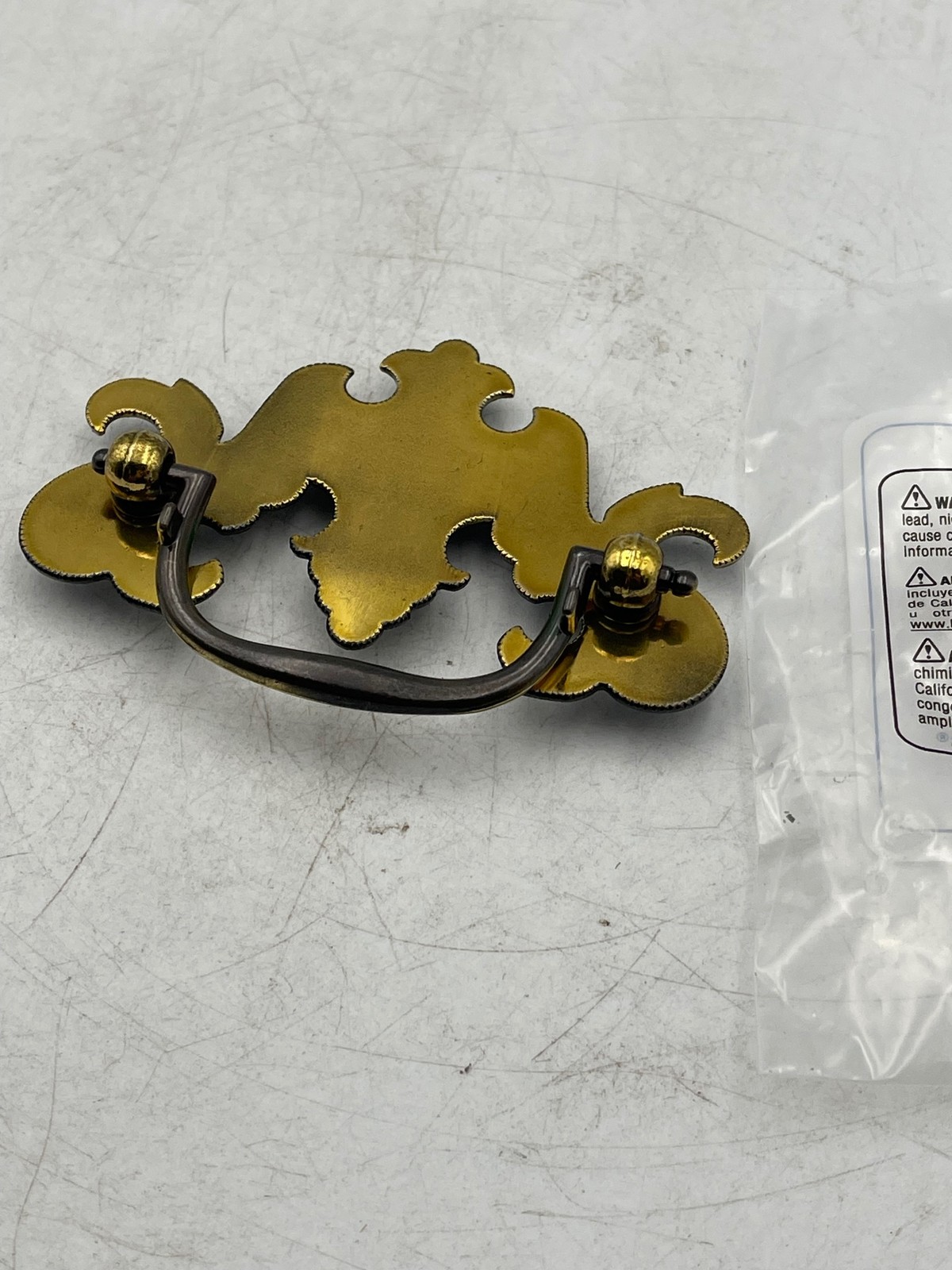 Hickory Hardware Manor House Bail Pull 2-1/2 Inch Antique Brass Drawer Handle