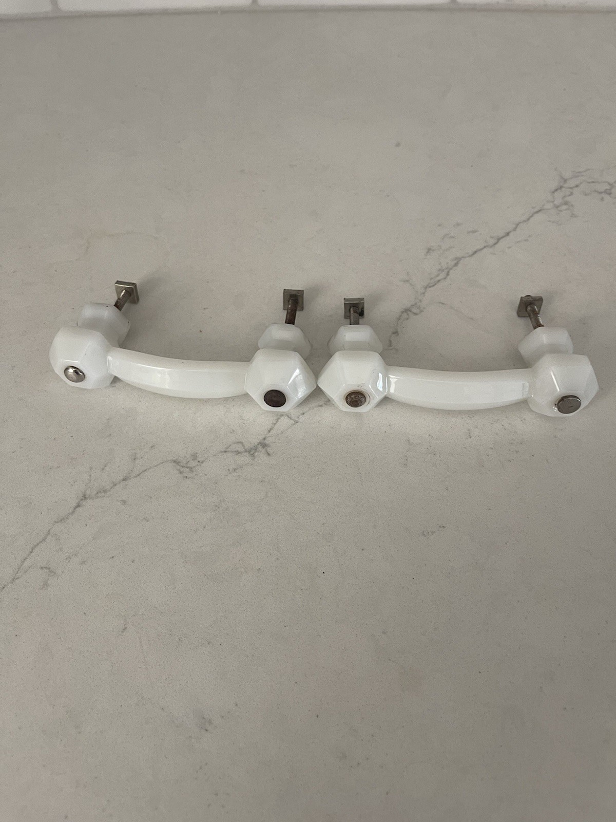 ANTIQUE WHITE MILK GLASS DRAWER OR DOOR PULLS SET 2 WITH SCREWS