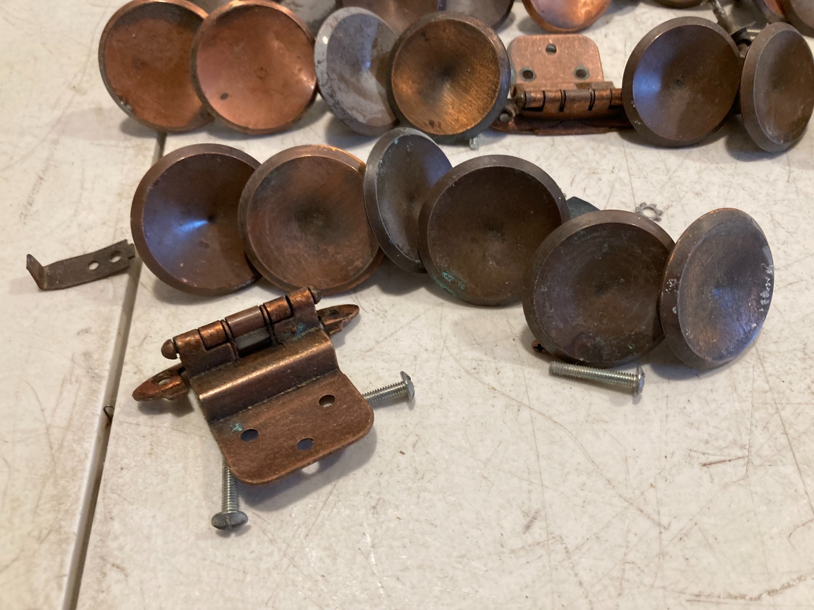 Vtg Amerock RDCA 1960 Bronze Copper Floral Knobs Pulls French Provincial 28+ pcs