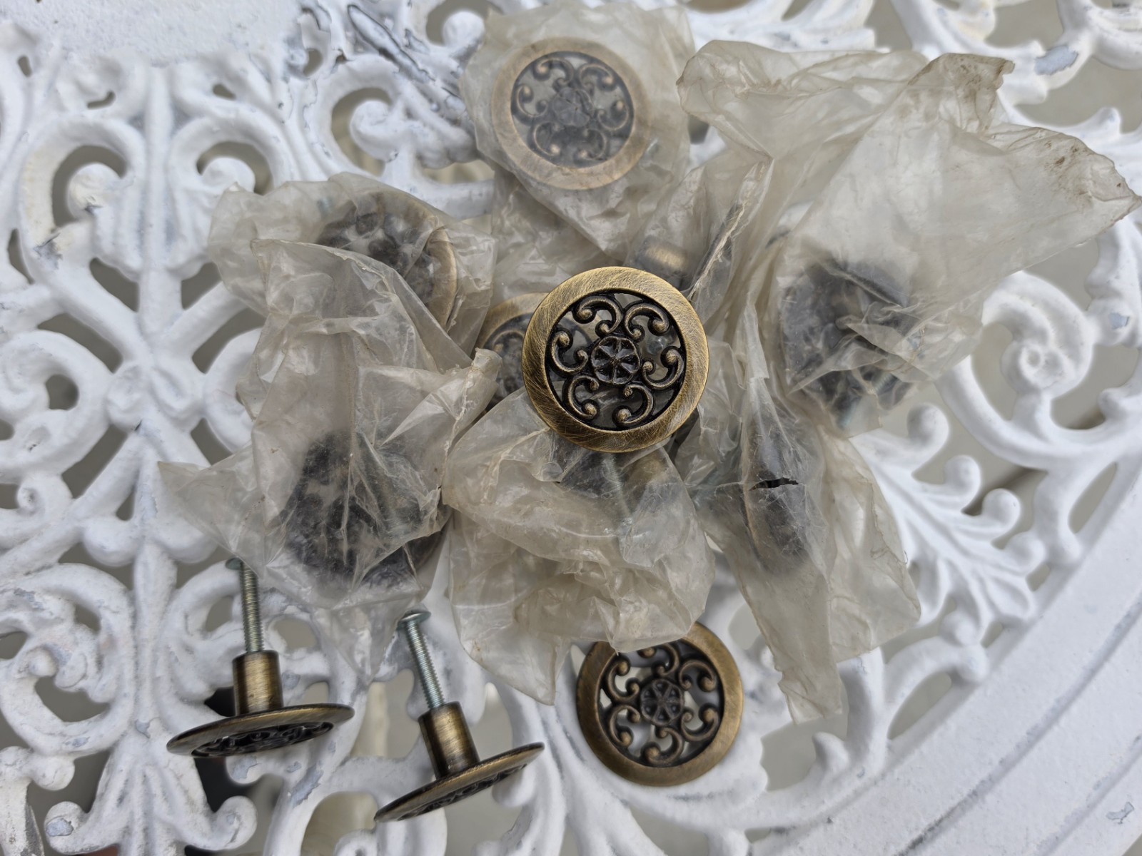 Lot Of 12 Vintage 1970s Brushed Brass Round Floral Cabinet Drawer Handles Pulls