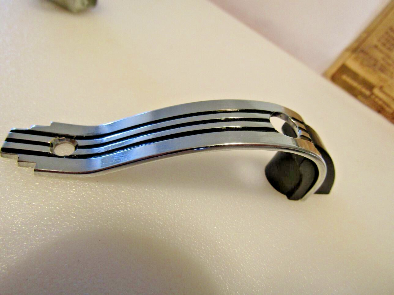 Vtg Nos Chrome Cabinet Door Push Button Latch Pull 3 Black Lines Amerock E08760