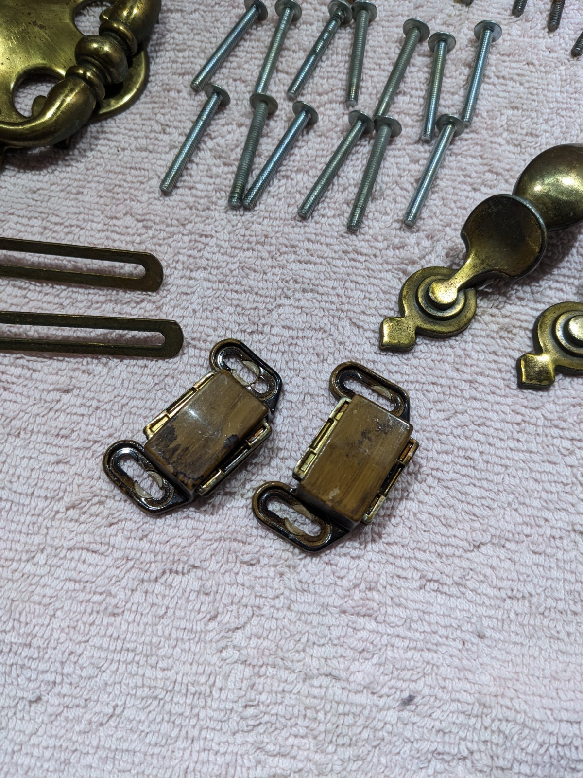 Lot Of KBC Keeler Brass Company Drawer Pulls/Knobs