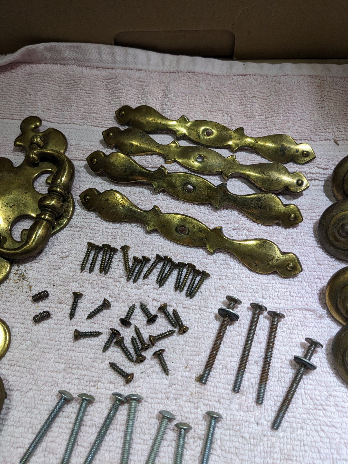 Lot Of KBC Keeler Brass Company Drawer Pulls/Knobs