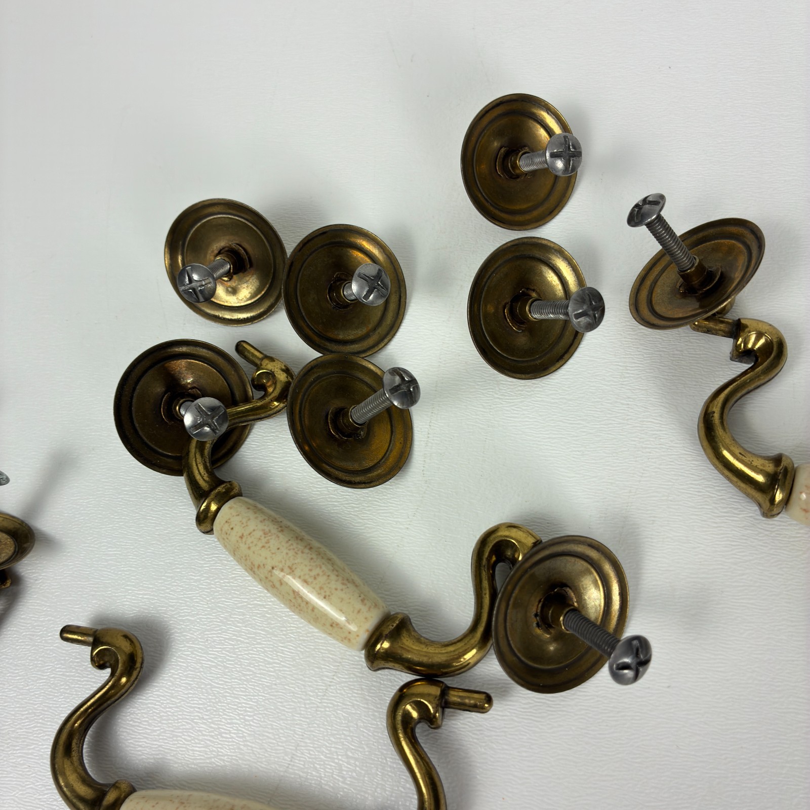 Vintage Brass Cream Speckled Ceramic Drawer Pulls Hardware Lot of 6