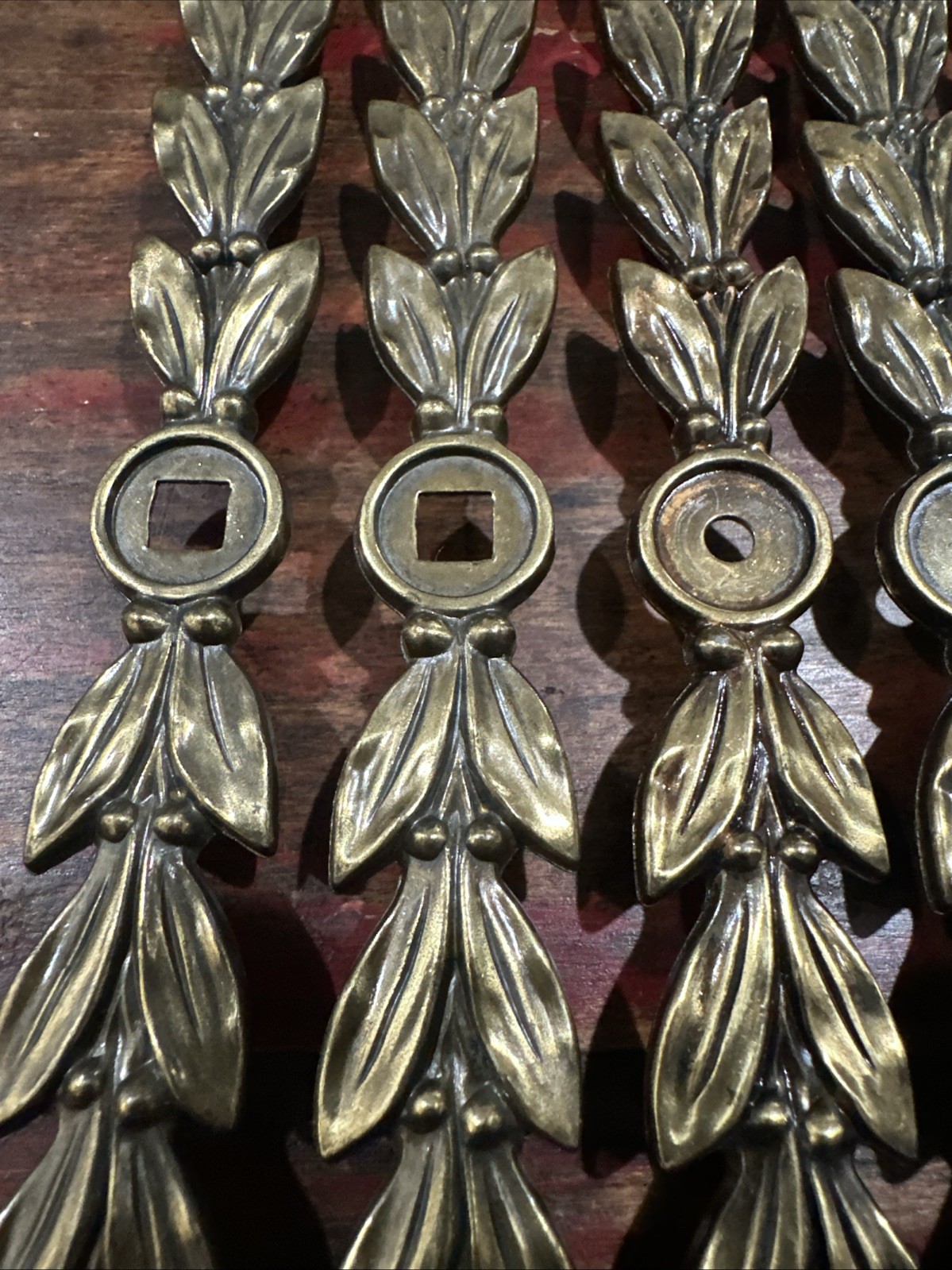 Vtg Keeler Brass Laurel Leaf Drawer Backplates Lot 7 KBC N11014 N15495 7.5″