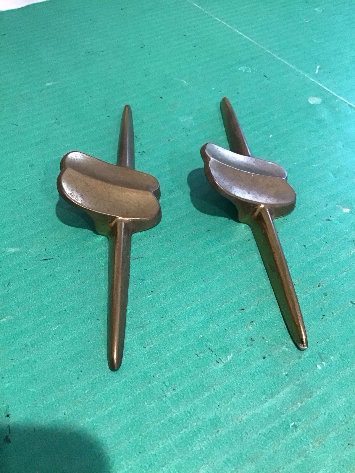 Lot of 2 Vintage MCM TT-13 Atomic Brass Plated Drawer Dress Pulls 3.5″ COC