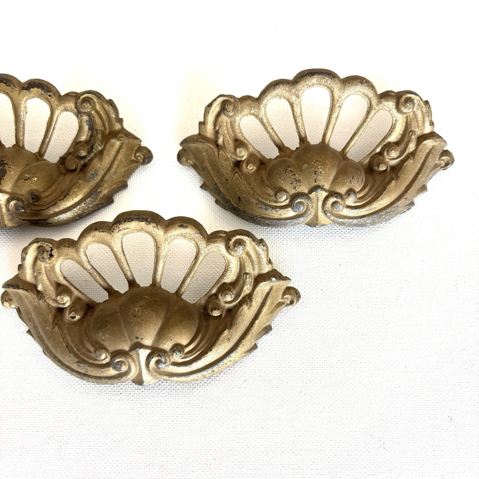 3 door drawer pulls handles hardware antique ornate 1800’s Victorian furniture
