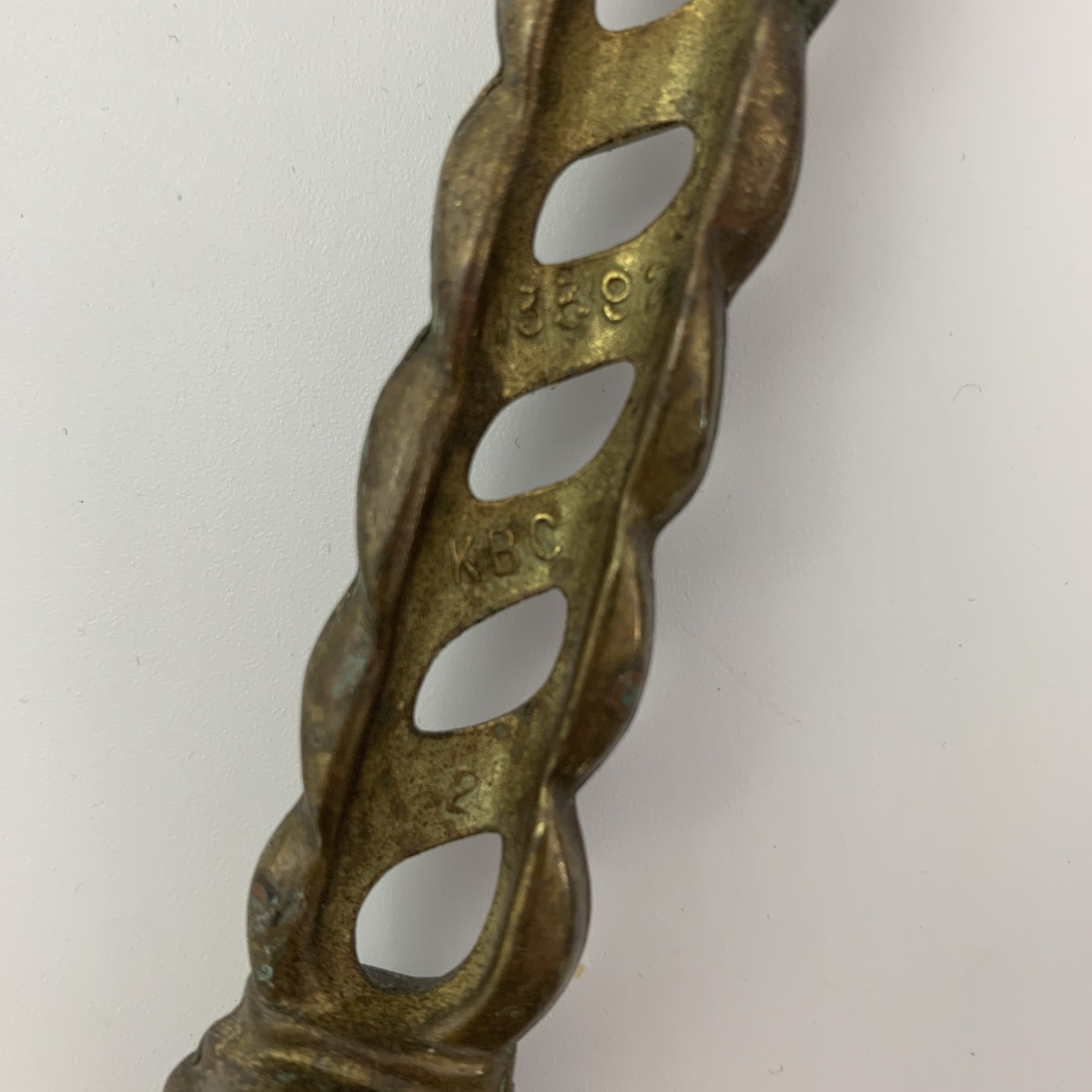 24 Vintage Keeler KBC Art Deco Ornate Twist Brass Drawer Cabinet Pulls Marked
