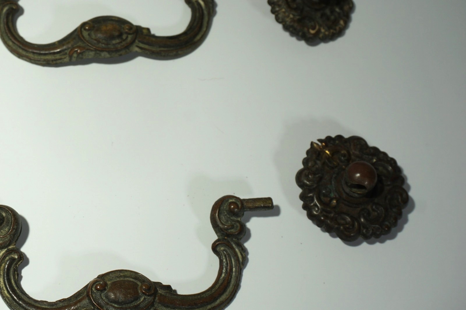 Vintage Keeler Brass Company’s Drop Bail Drawer Pulls Lot K6613 As Is