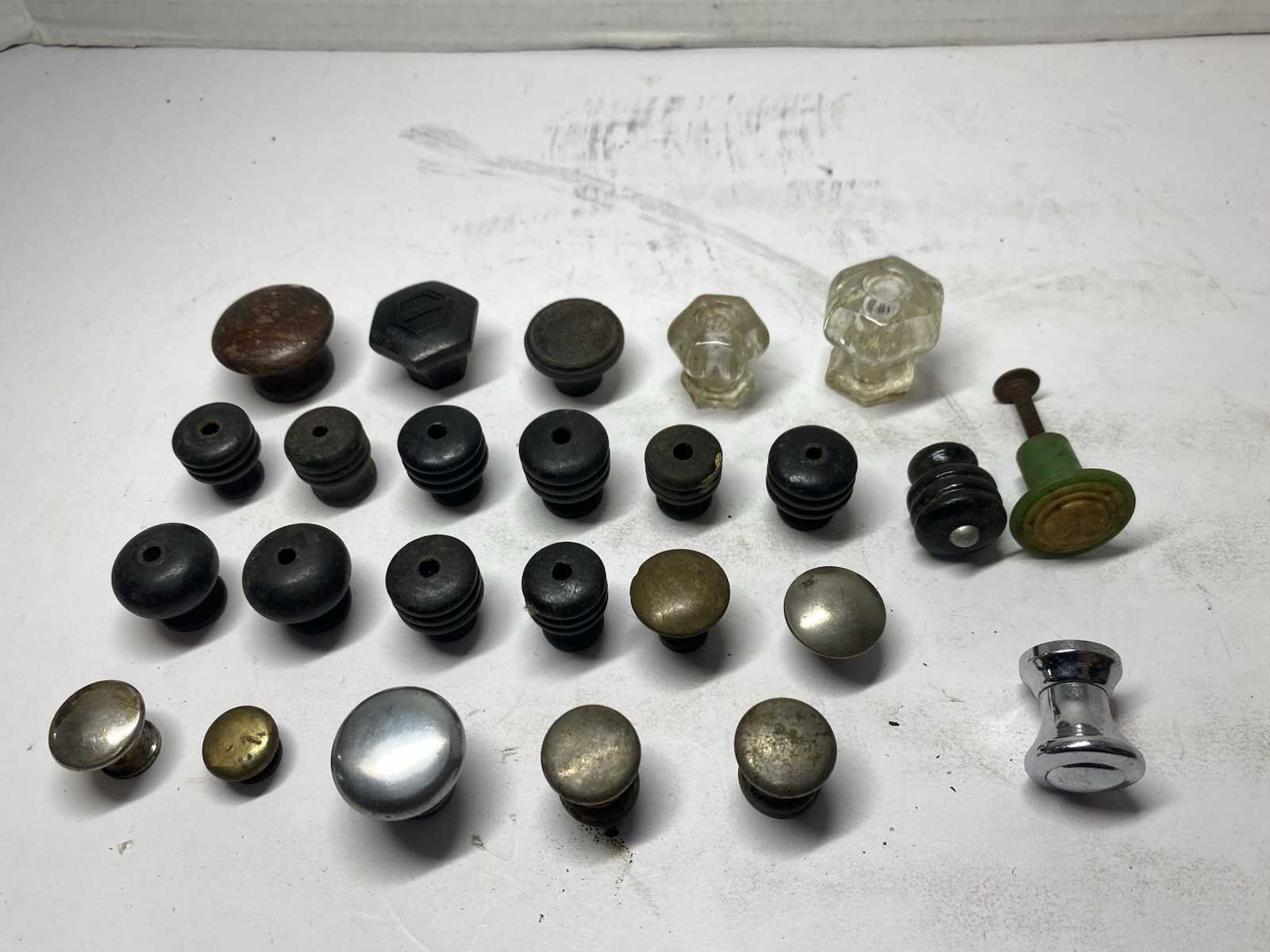 Vintage Lot Of 25 Various Mixed Material Pulls Knobs