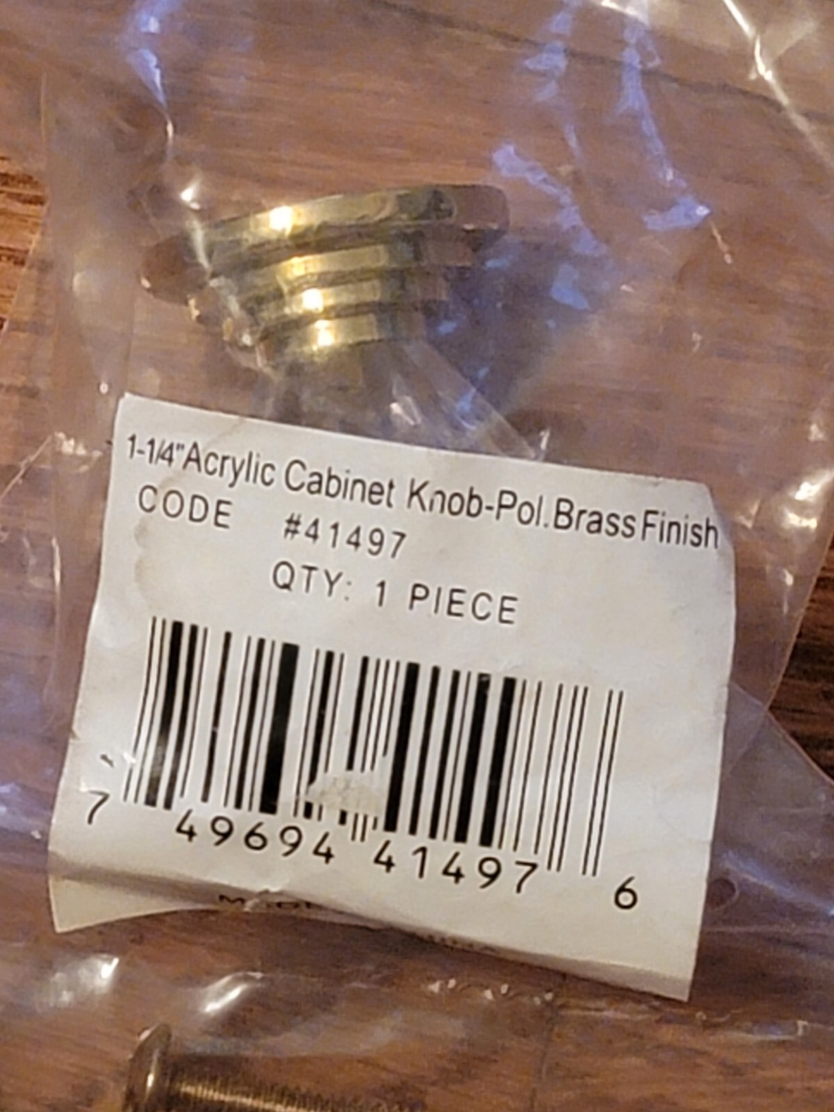1.25″ HEXAGON CLEAR ARCYLIC KNOB WITH BRASS BASE