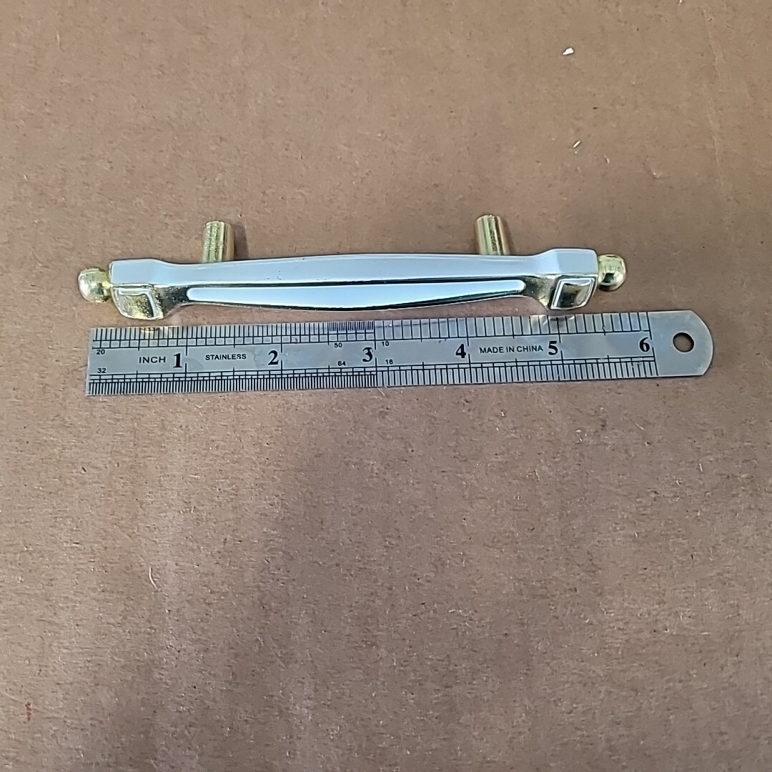 vintage ajax 1950s drawer pulls-Ajax 4085- White And Gold
