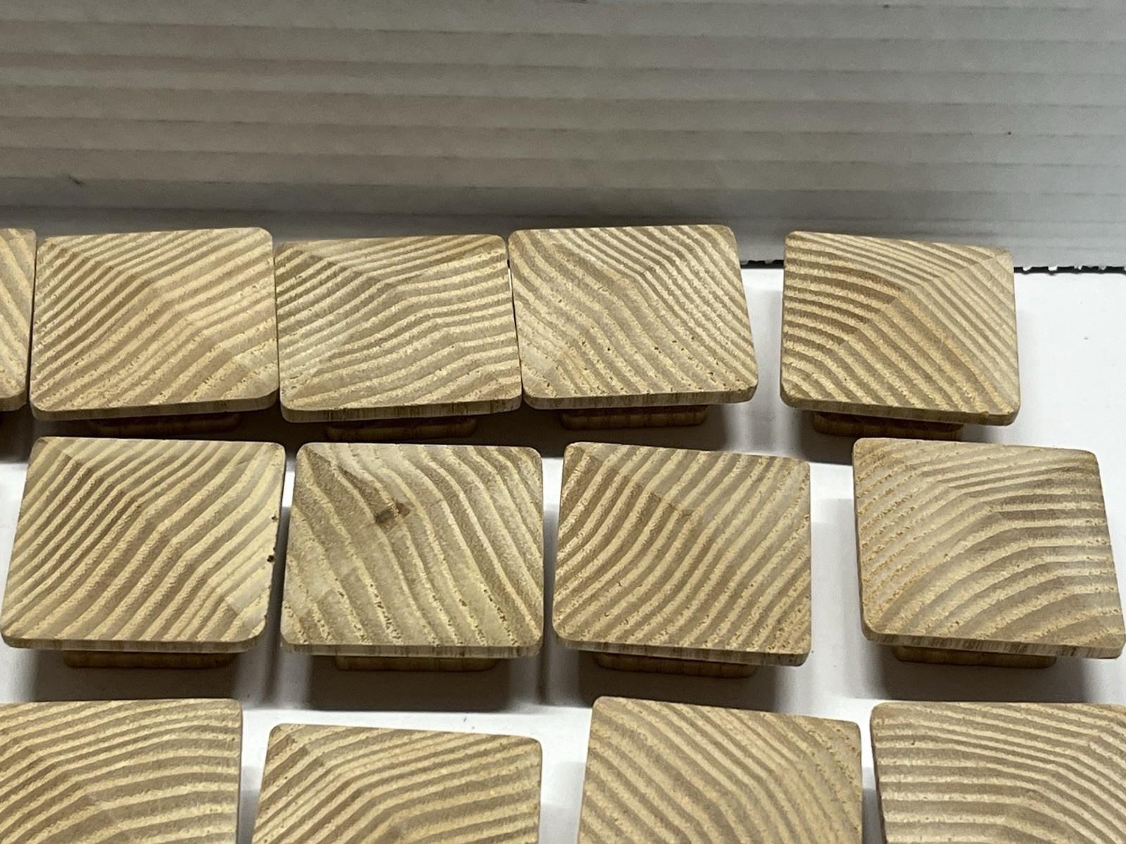 VTG Lot (25) NOS Square/Peak Natural/Unfinished Fixed Wood Drawer/Cabinet Knobs
