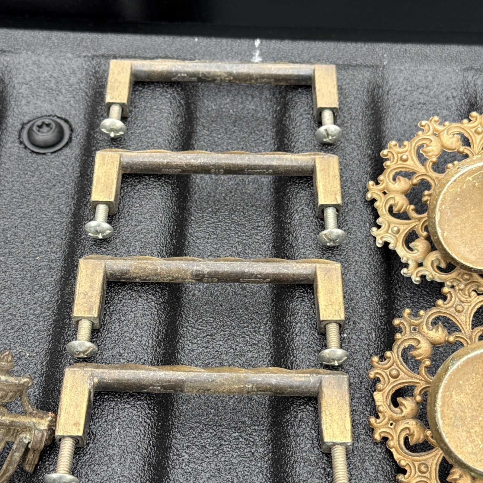 Lot Of Antique & Vintage Misc Hardware Lock Drawer Pulls & Cabinet Knobs Metal
