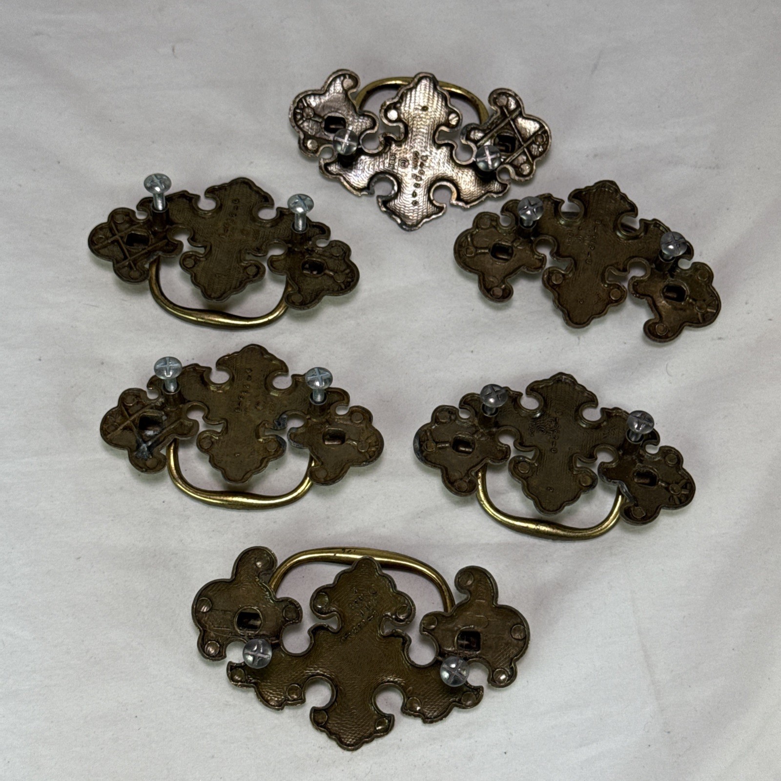 Chippendale Colonial Brass Antique Hardware Batwing Drawer Pulls Handles 6 Total