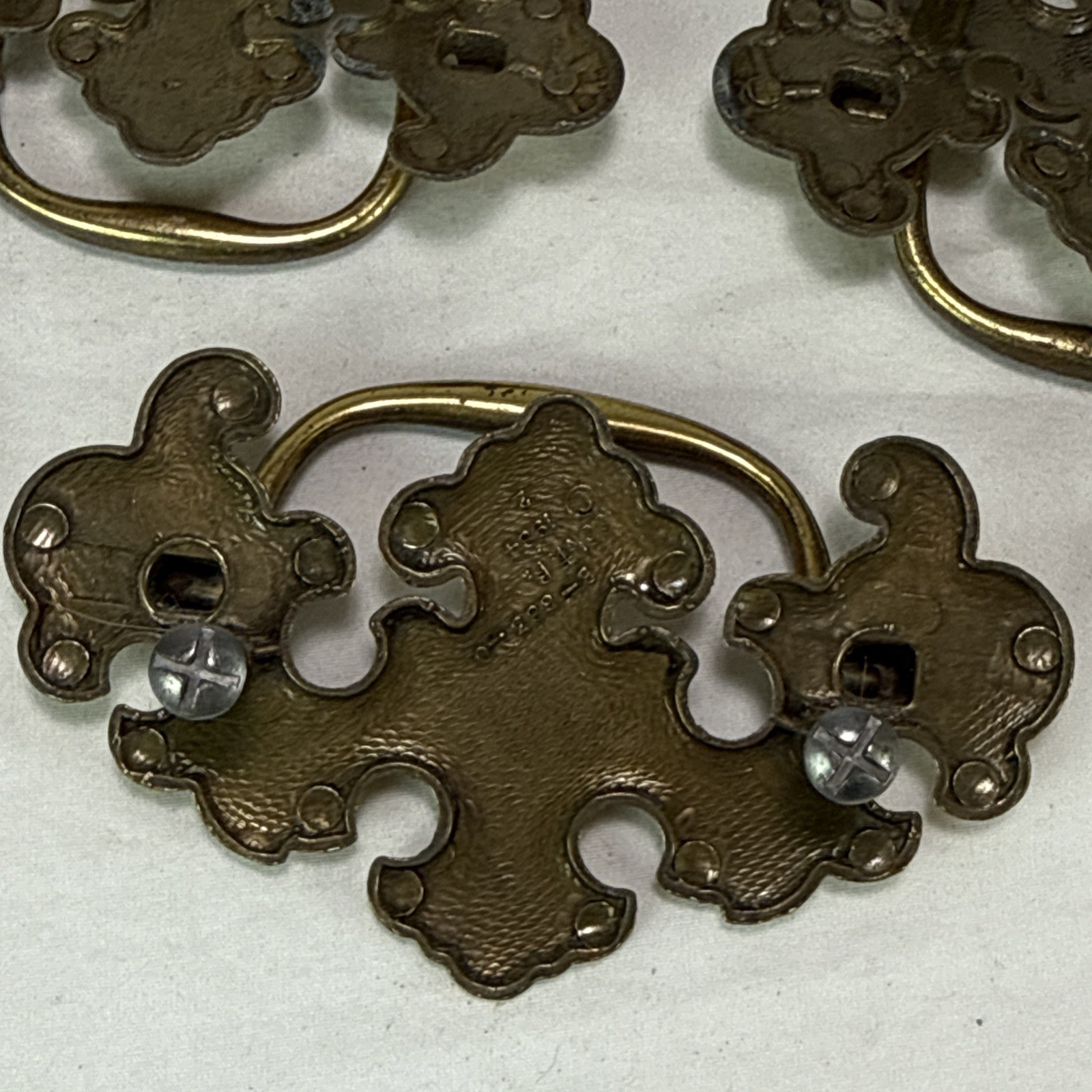 Chippendale Colonial Brass Antique Hardware Batwing Drawer Pulls Handles 6 Total