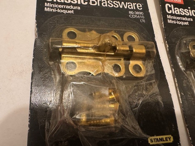 NEW / OLD STOCK (2) STANLEY SOLID BRASS 1 3/4″ CLASSIC BRASSWARE MINI BOLTS