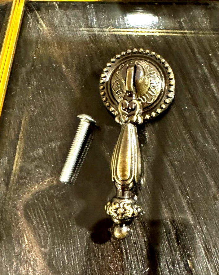 LOT 4: Vtg Antique Brass 2.5″ Teardrop Cabinet Door Furniture Pull Handle Knob
