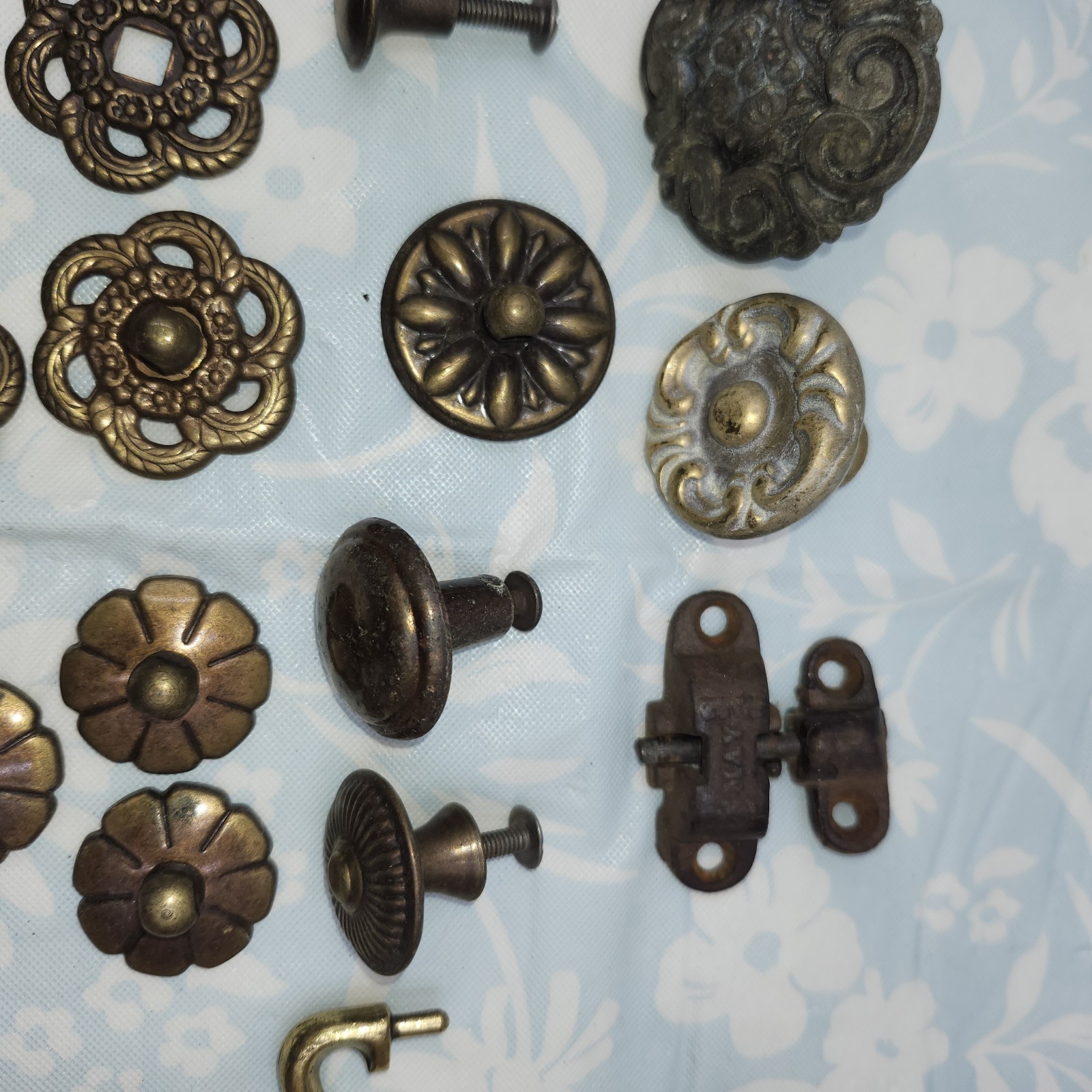 Lot antique bronze Vintage furniture Knobs & bail pulls stamped brass key hole