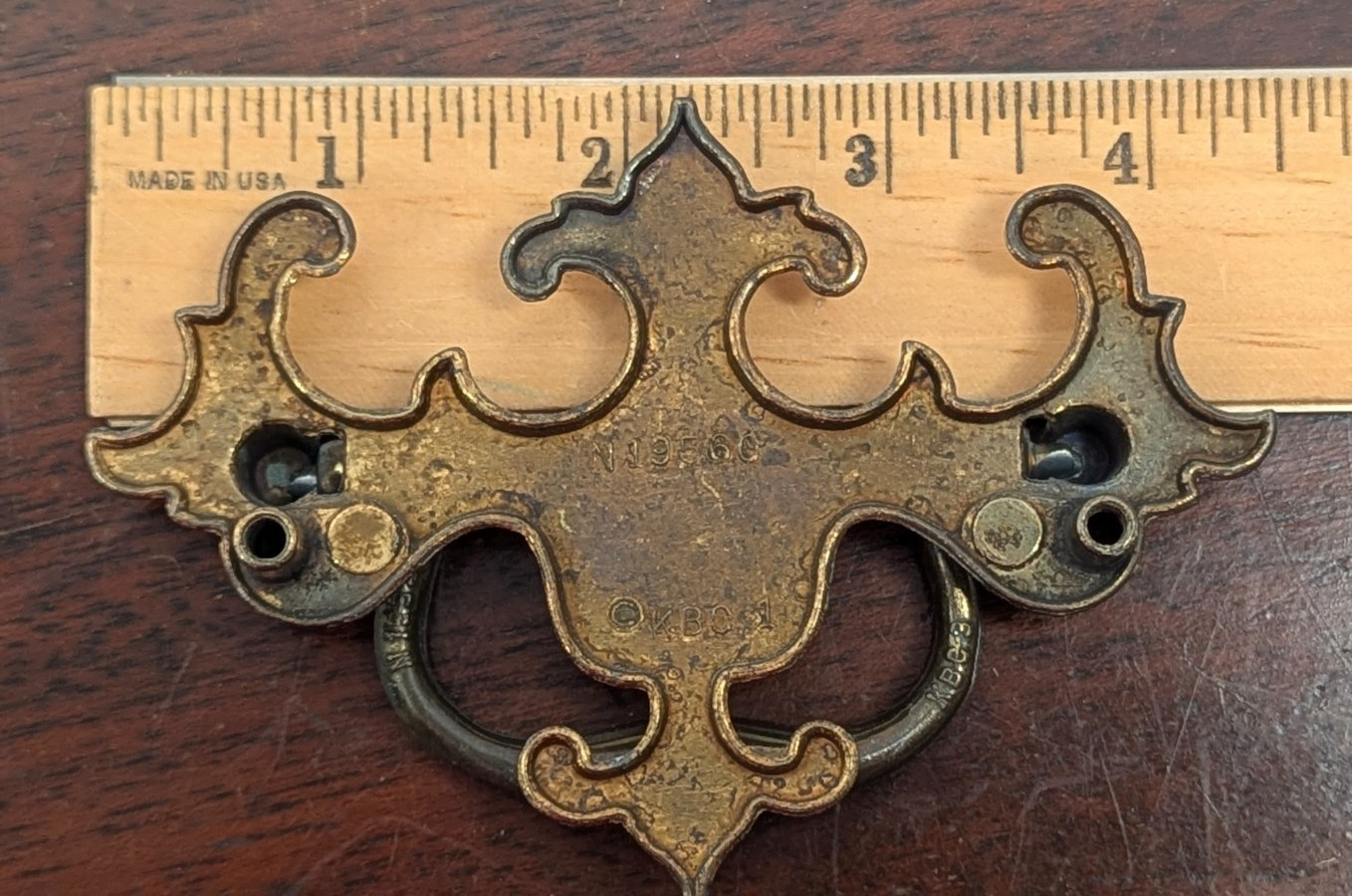 Vintage KBC 1 N19560 Brass Chippendale Batwing Drawer Pull Bail Handle 3″ Back