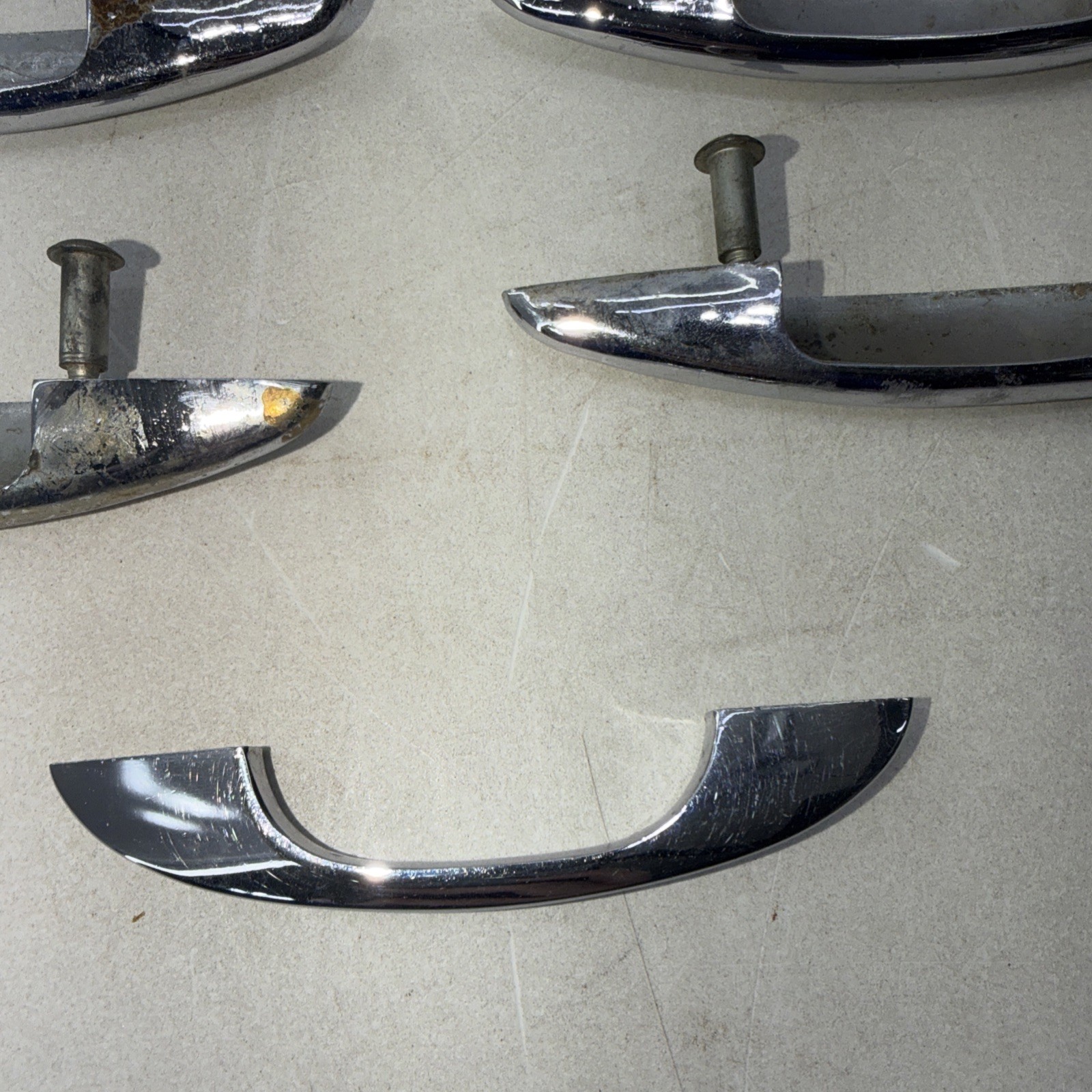 Lot of 6 Vtg Shiny Chrome MCM Art Deco 50’s Atomic Cabinet Drawer Pull Handle