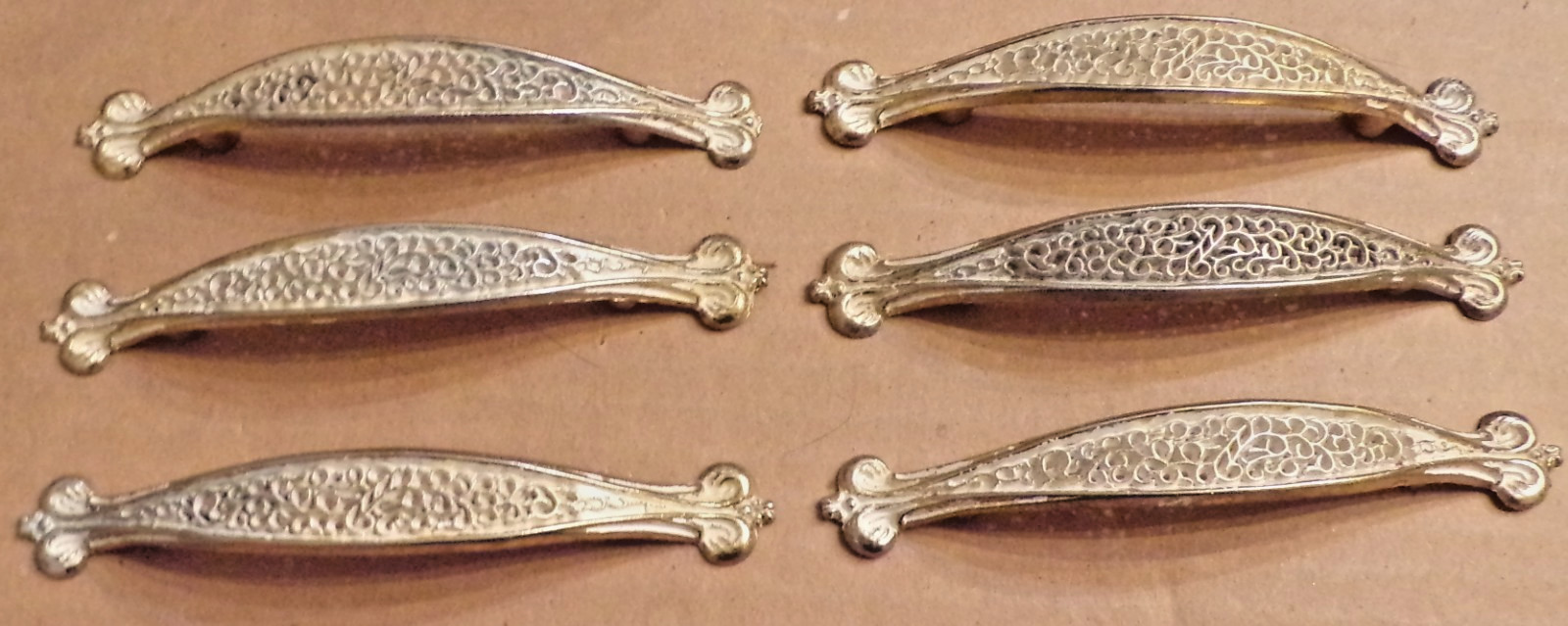 6 Vtg French Provincial Shabby Chic Drawer Pulls Gold/ Brass White