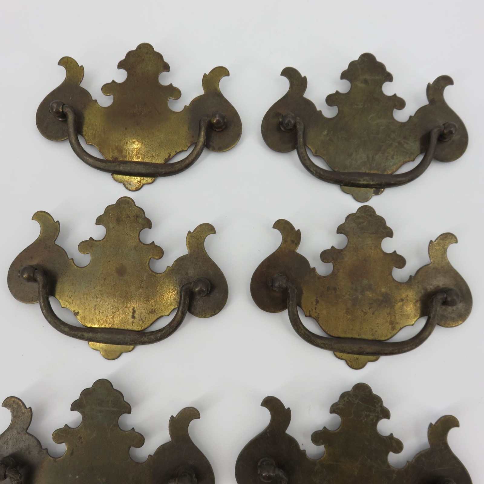 VTG Lot of 10 Metal Drawer Pulls Furniture Hardware Traditional Colonial Retro
