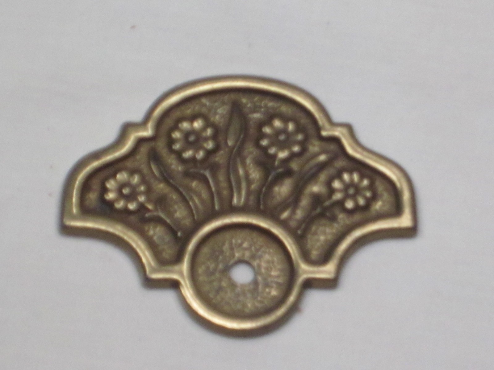 vintage KEELER BRASS Co. N18245 ornate backplate handle back plate hardware part