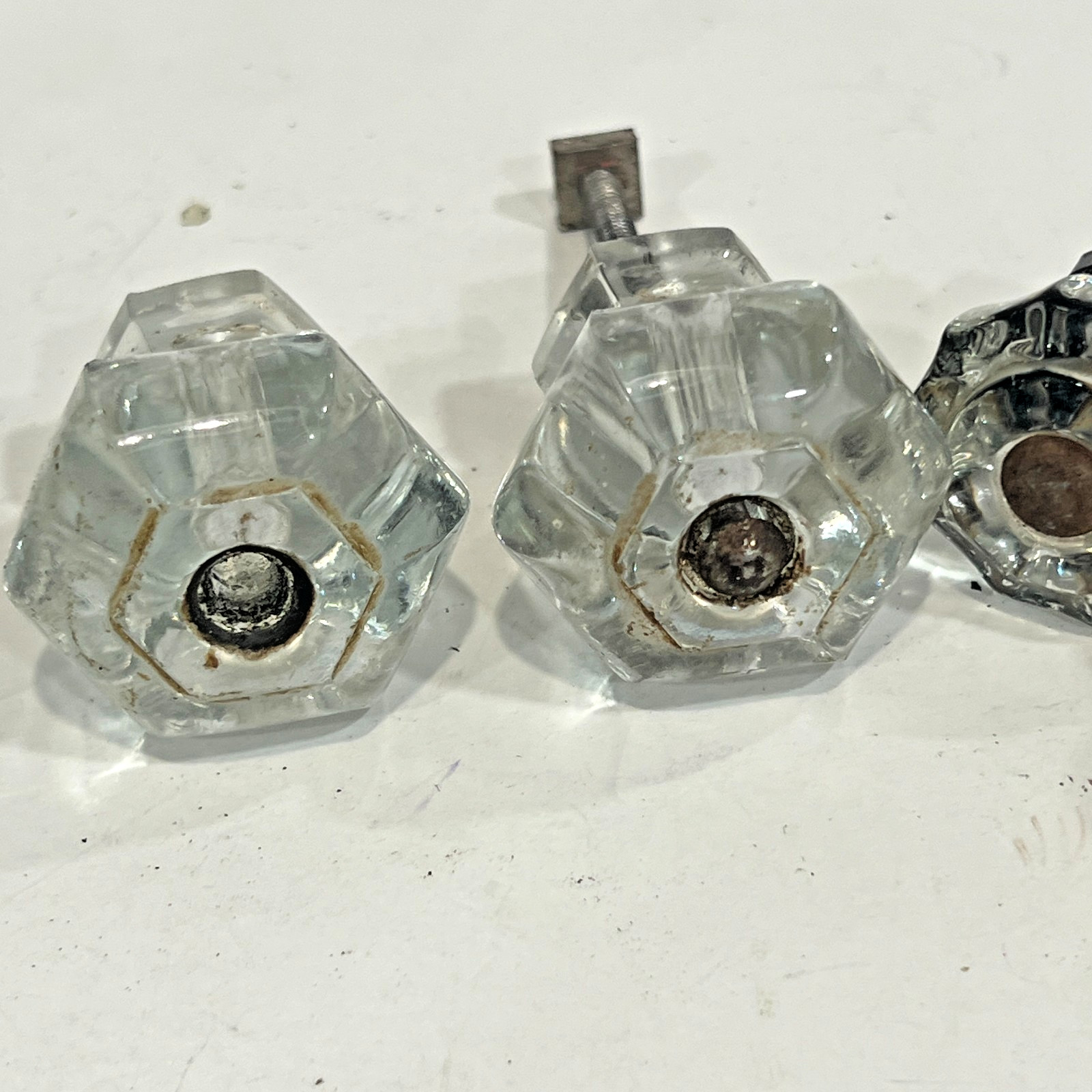 Vintage Lot of 6 Depression Glass Hexagon Pressed Glass Knobs Cabinet Draw Pulls