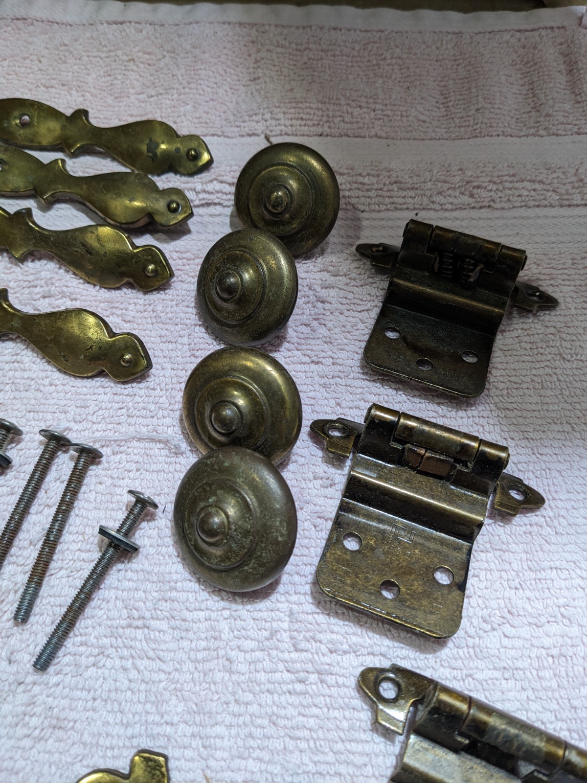Lot Of KBC Keeler Brass Company Drawer Pulls/Knobs
