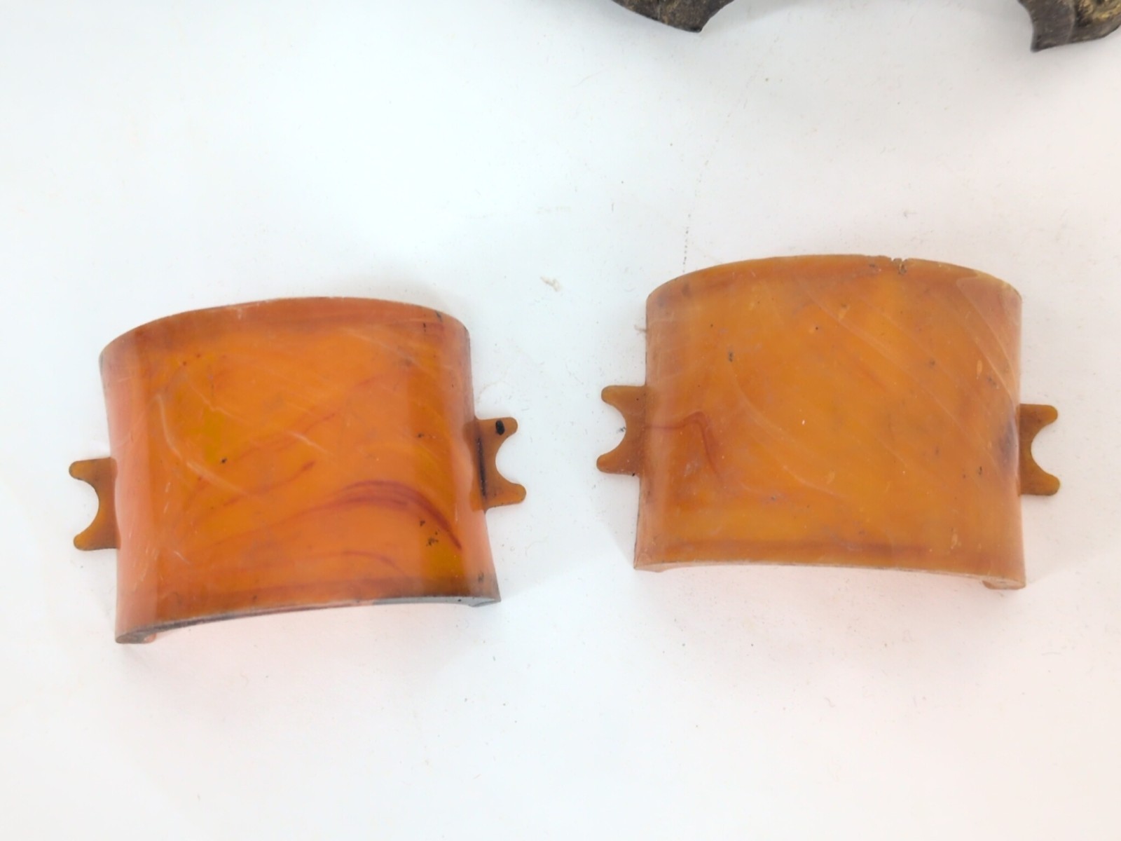 Pair Of DRAWER PULL ART DECO BOW BUTTERSCOTCH BAKELITE WATERFALL DRESSER Antique