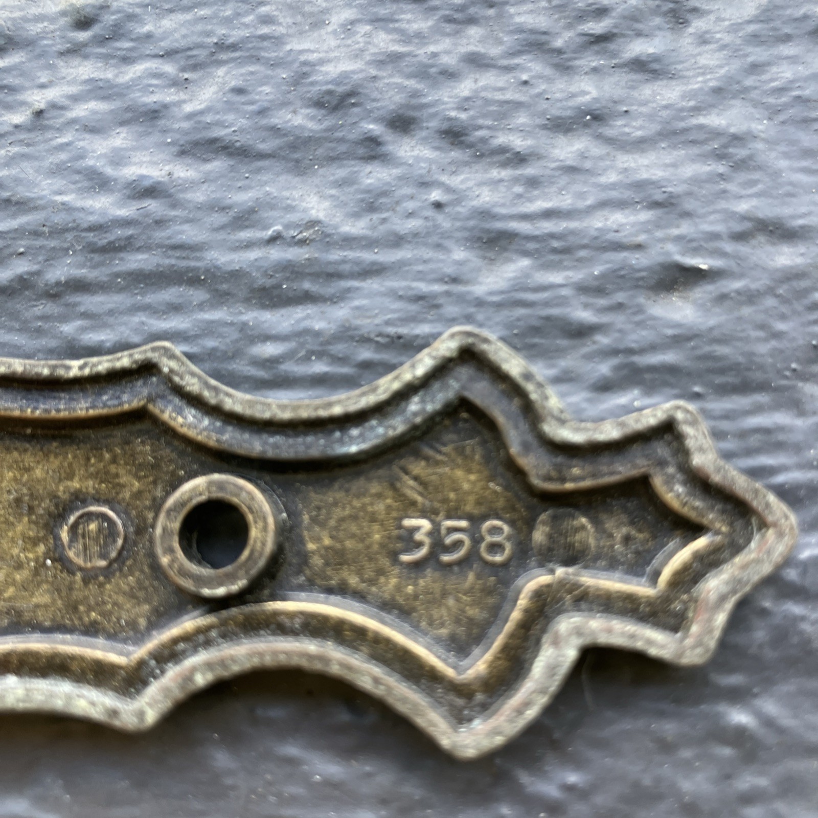 Vintage 1973 One (1) JB JayBee 358 Burnished Brass Drawer Pull Backplate