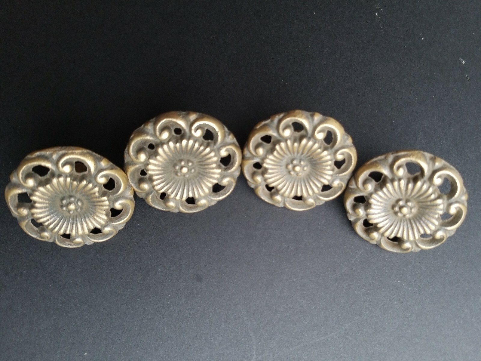 4 Antique Style Solid Brass ROUND KNOBS Ornate FLORAL 1-5/8″ dia. #K24