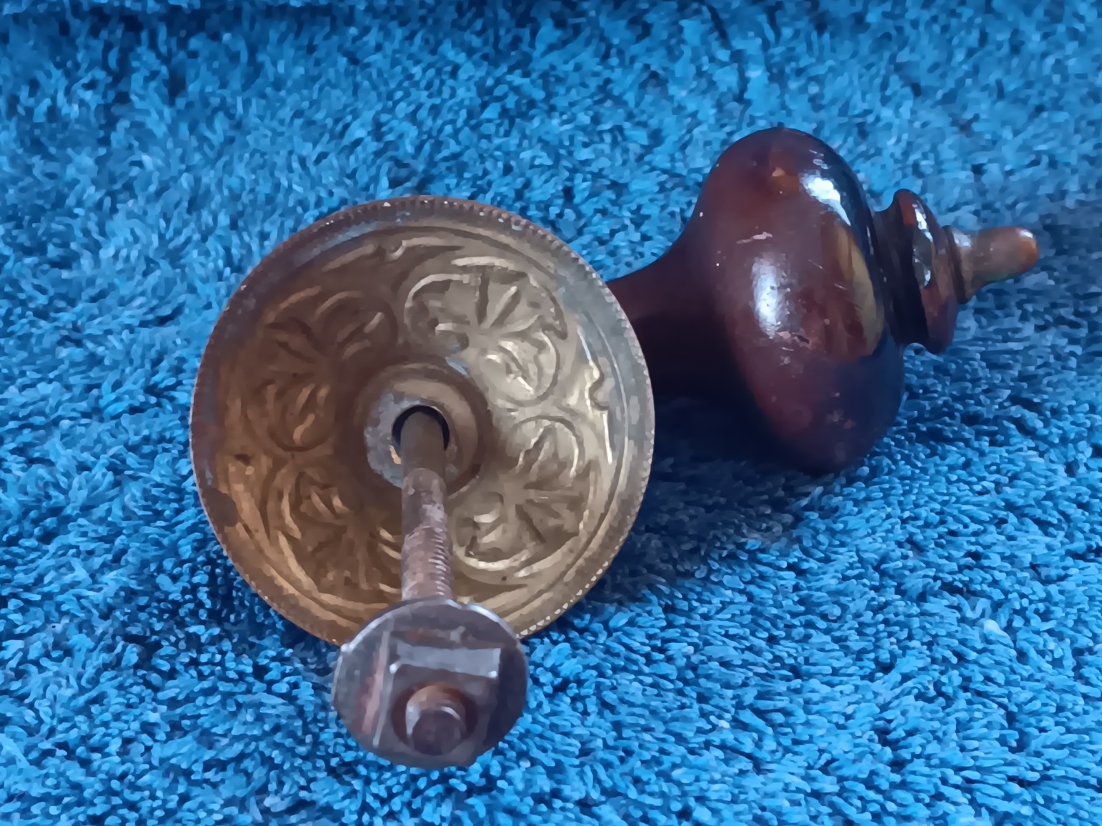 Htf Antique teardrop Estate Single ONE WALNUT? EBONIZED VICTORIAN PULL