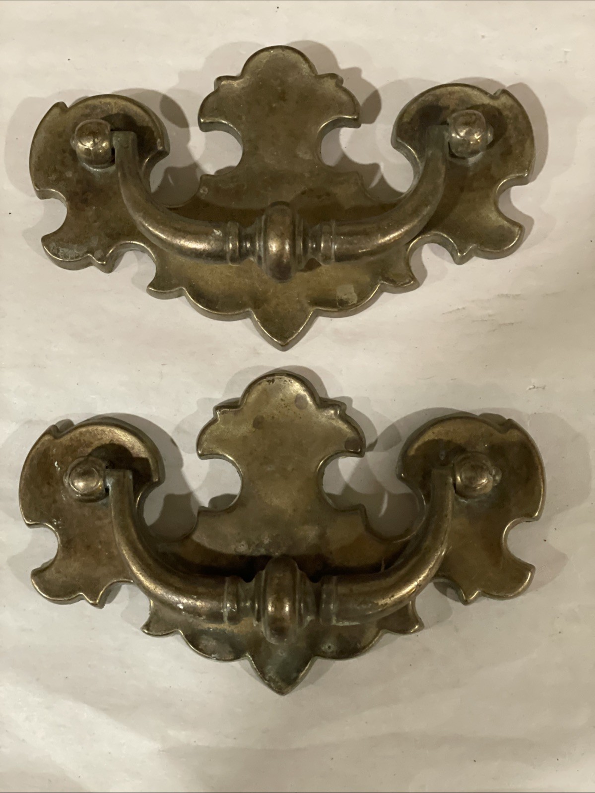 Colonial Chippendale Batwing Style Drawer Pull 4” Vintage Patina