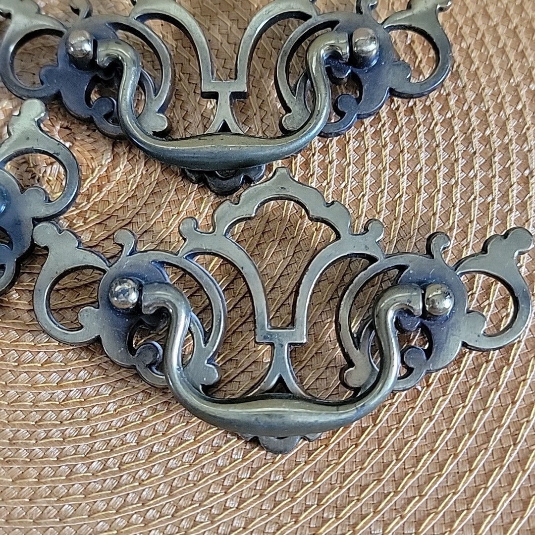 Lot of 4 VTG Brass Metal Drawer Pulls Handles Batwing Keeler Brass Co KBC3 N1935