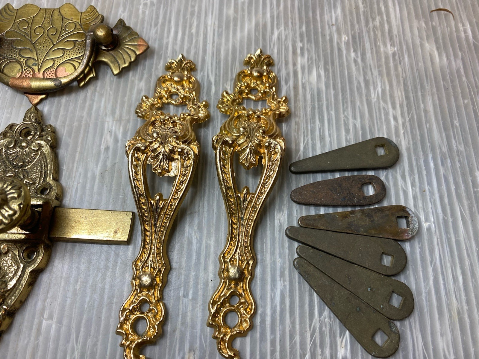 Vintage To Antique Mixed Miscellaneous Hardware Lot