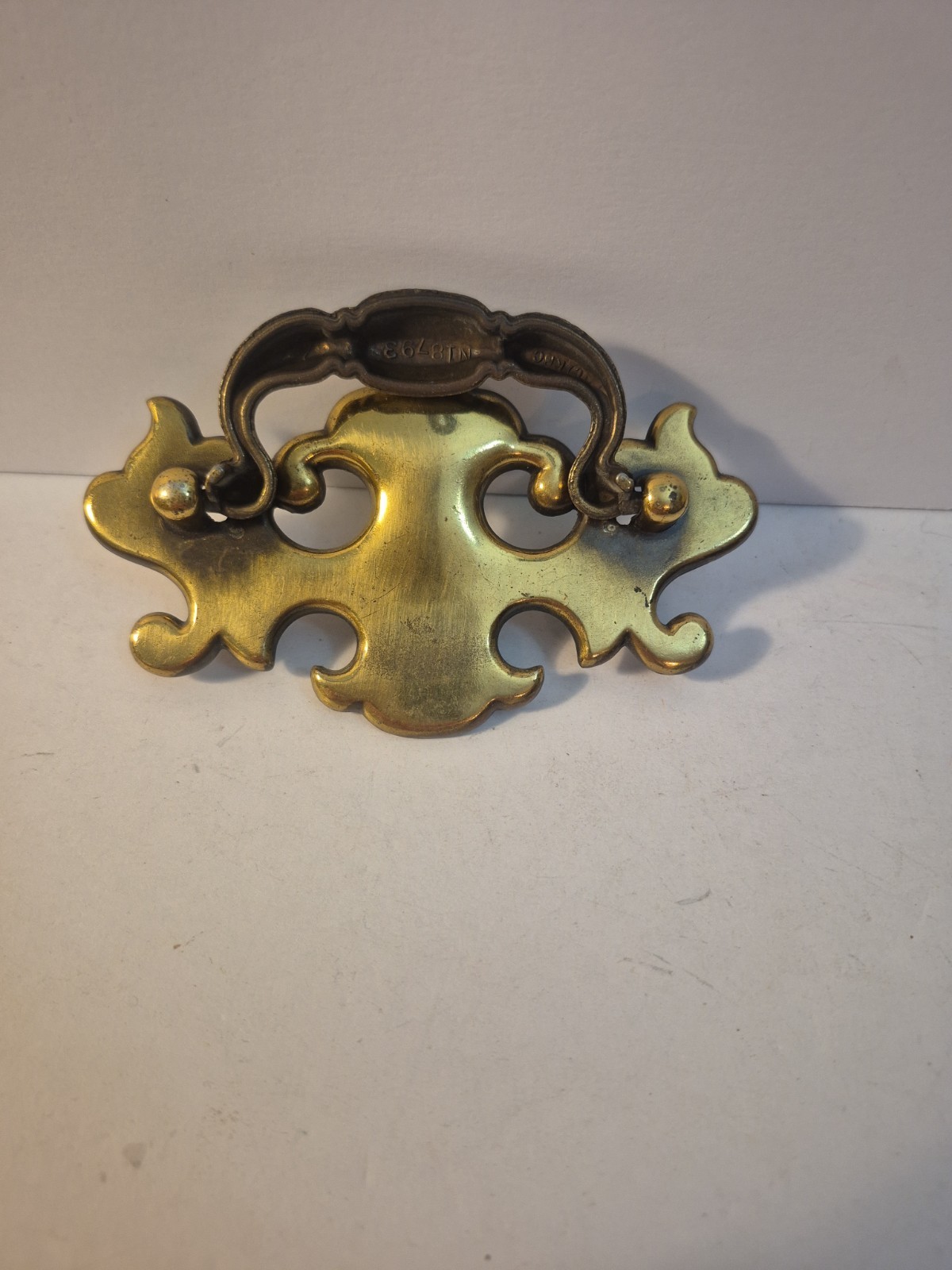Vintage Brass Chippendale Batwing Drop Swinging Bail Drawer Pulls Lot Of 8